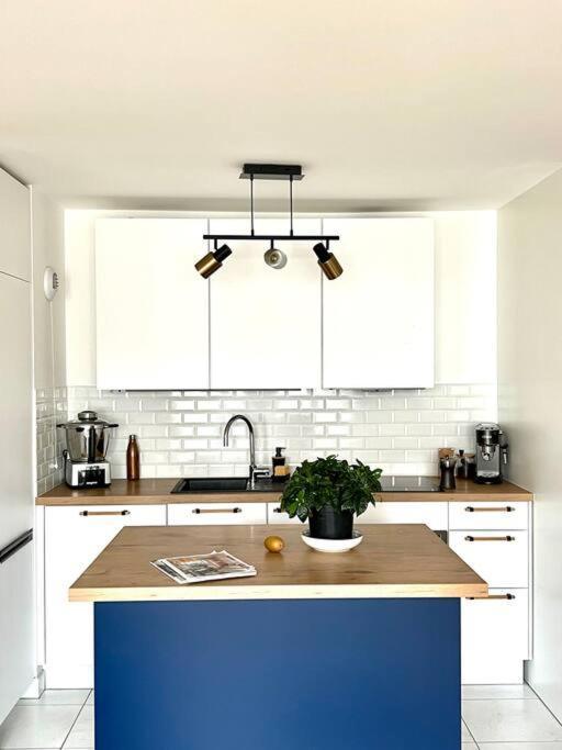 Stunning Apartment With Balcony To Visit Paris Levallois-Perret Extérieur photo